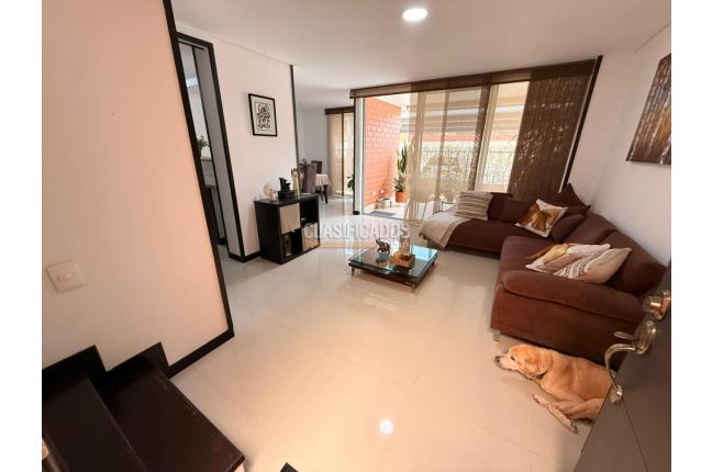 Casas, Venta en Las Quintas de Don Simón