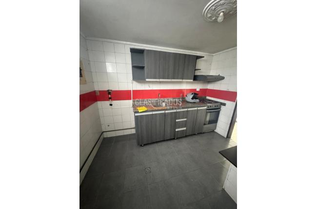 Apartamentos, Alquiler, Granada - $2.100.000