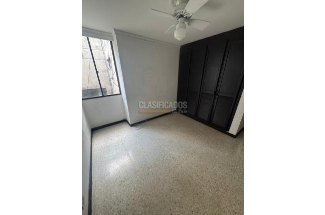 Apartamentos, Alquiler, Granada - $2.100.000