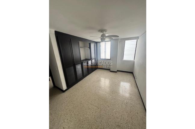 Apartamentos, Alquiler, Granada - $2.100.000