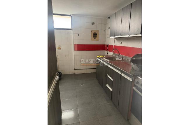 Apartamentos, Alquiler, Granada - $2.100.000