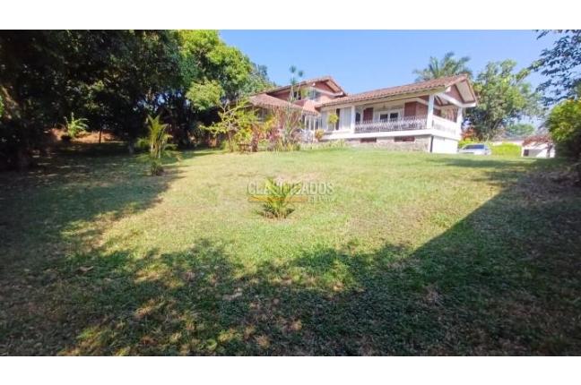 Casas, Venta, Ciudad Jardín - $2.300.000.000