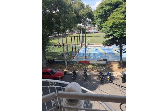 Casas, Venta, Ulpiano Lloreda - $620.000.000