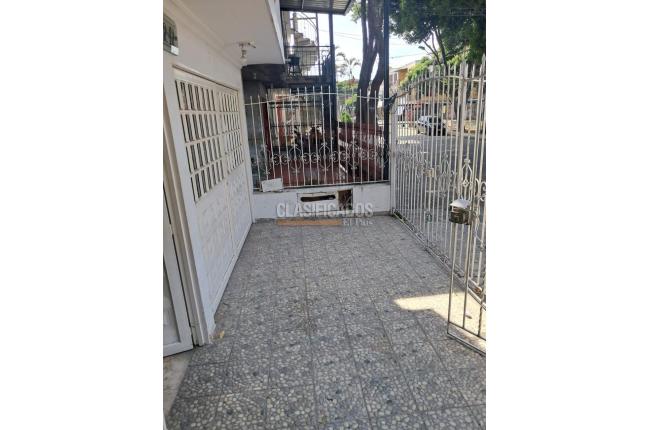 Casas, Venta, Ulpiano Lloreda - $620.000.000