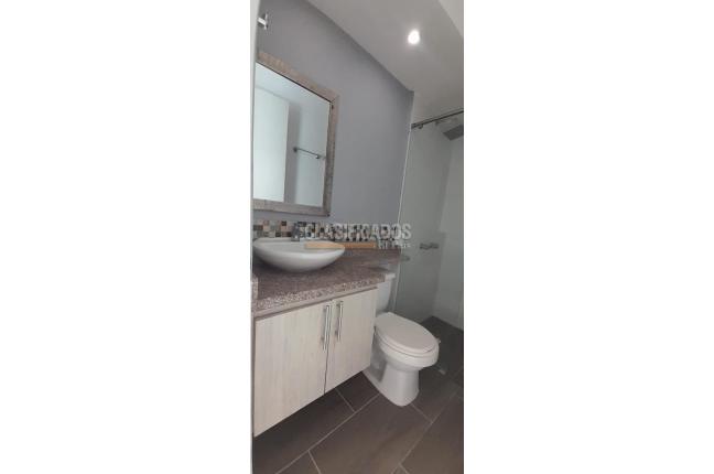 Apartamentos, Alquiler, Ciudad Pacifica - $1.300.000