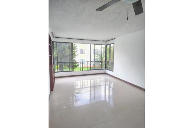 Apartamentos, Alquiler, Multicentro - $2.250.000