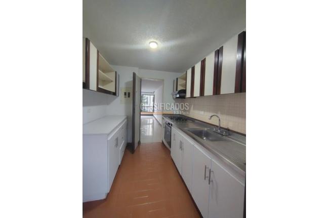 Apartamentos, Alquiler, Multicentro - $2.250.000