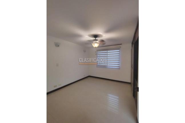 Apartamentos, Alquiler, Multicentro - $2.250.000