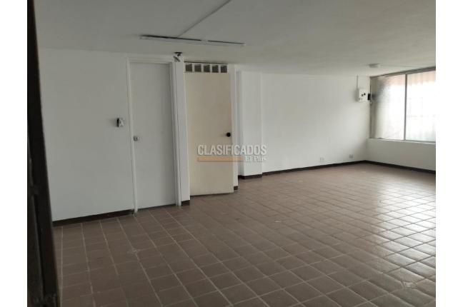 Locales y Bodegas, Alquiler, Sucre - $2.200.000