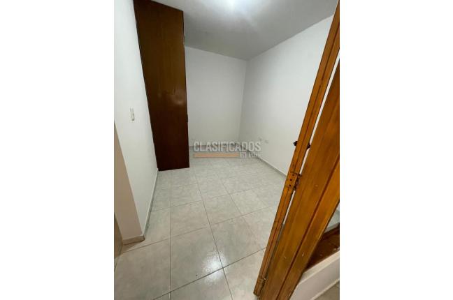 Apartamentos, Alquiler, Santa Elena - $1.250.000