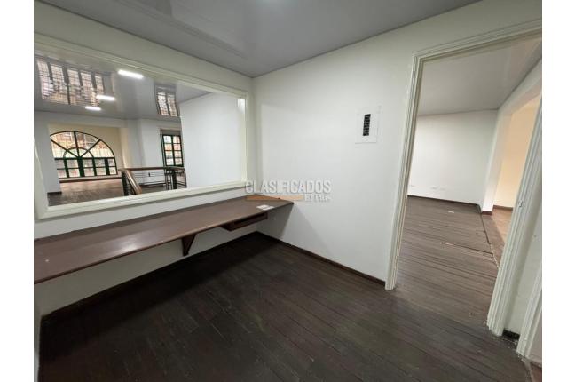 Oficinas y Consultorios, Alquiler, Versalles - $3.500.000