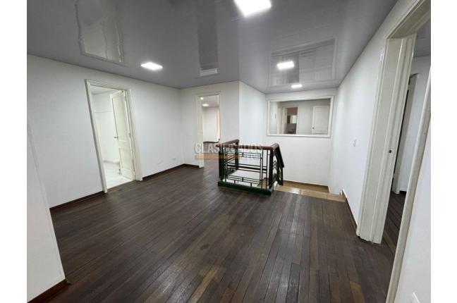 Oficinas y Consultorios, Alquiler, Versalles - $3.500.000