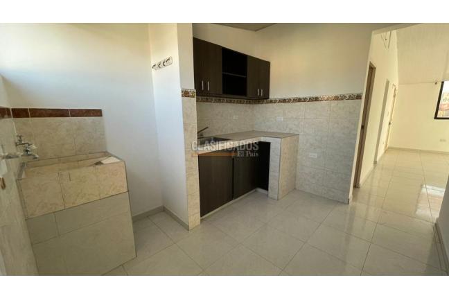 Apartamentos, Alquiler, Alcázares - $800.000