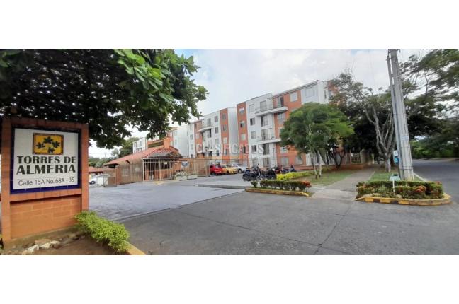 Apartamentos, Alquiler, La Hacienda - $1.900.000