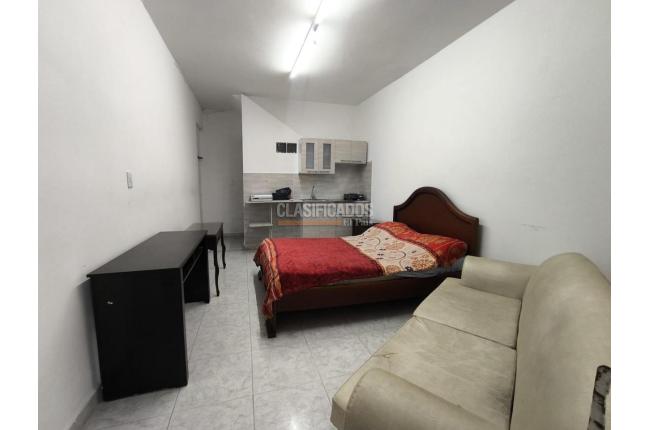 Apartaestudios, Alquiler en Champagñat