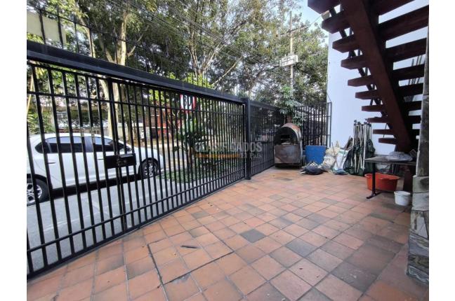 Apartaestudios, Alquiler en Champagñat