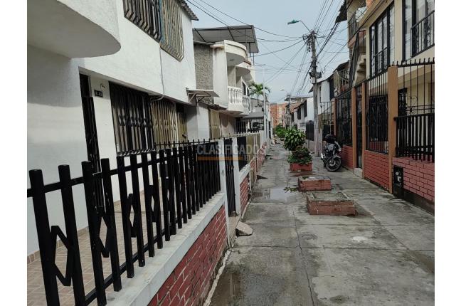 Casas, Alquiler en Santa Bárbara