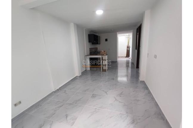 Casas, Alquiler, Santa Bárbara - $900.000