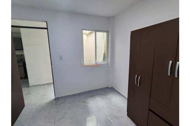 Casas, Alquiler, Santa Bárbara - $900.000