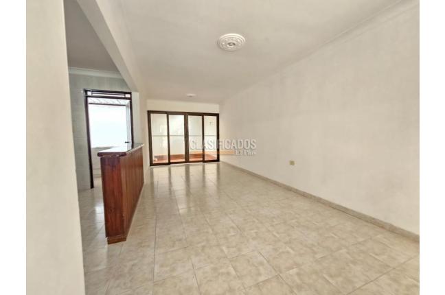 Casas, Alquiler, Ginebra - $1.750.000