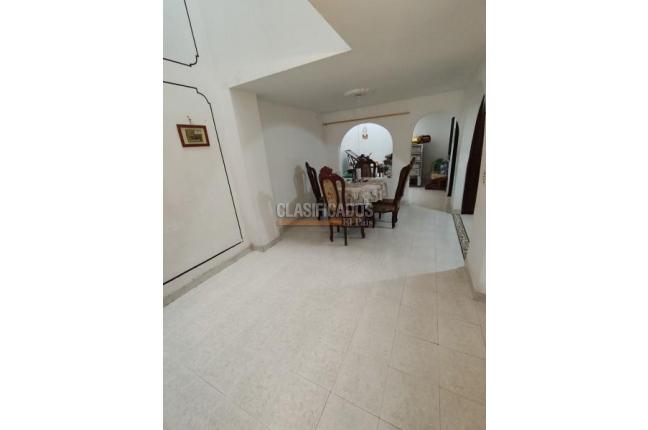 Casas, Venta, Ciudad 2.000 - $420.000.000