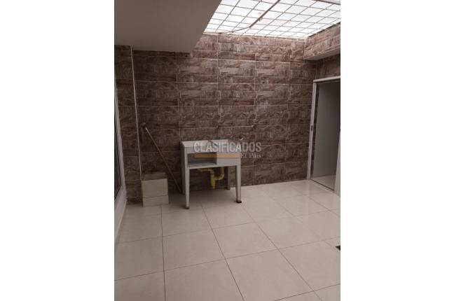 Apartamentos, Alquiler, Santo Domingo - $1.900.000