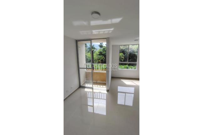 Apartamentos, Alquiler en Aguacatal