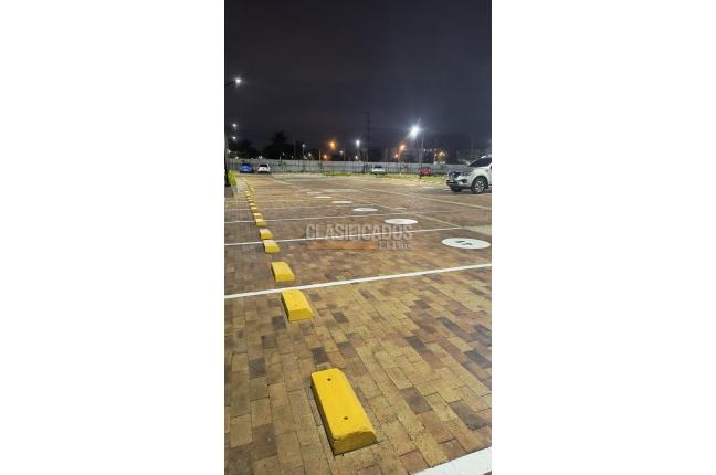 Apartamentos, Alquiler, Ciudad Pacifica - $2.000.000