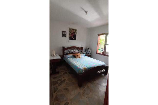 Casas, Venta, Atanasio Girardot - $400.000.000