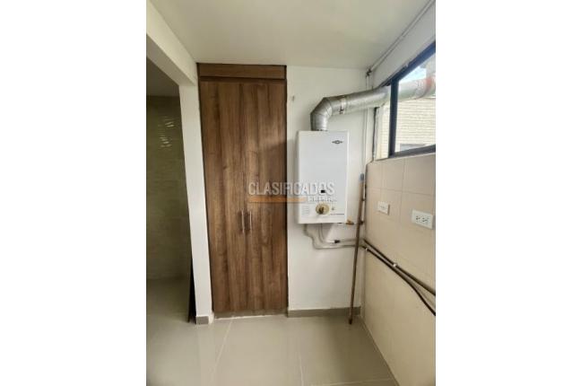 Apartamentos, Venta, Multicentro - $360.000.000