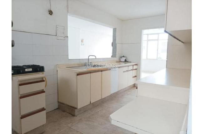 Apartamentos, Alquiler, Versalles - $2.700.000