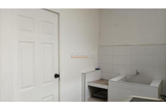 Apartamentos, Alquiler, Versalles - $2.700.000