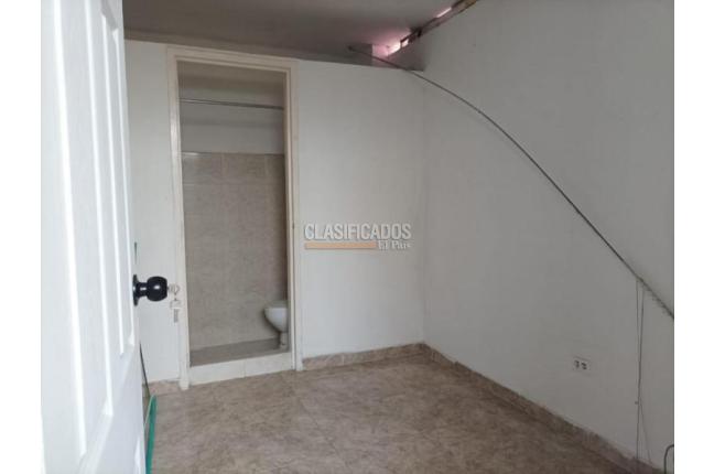 Apartamentos, Alquiler, Versalles - $2.700.000