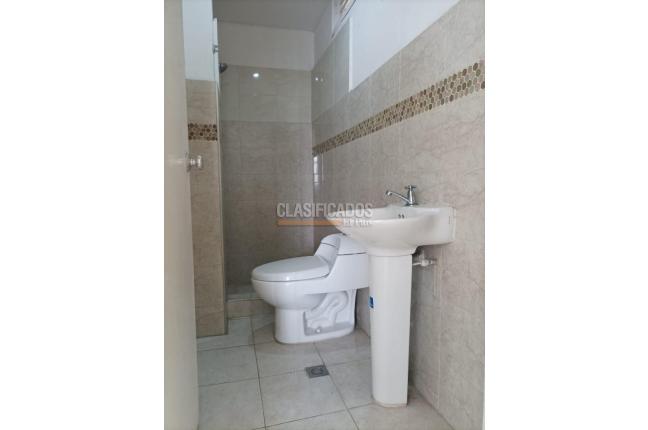 Apartamentos, Alquiler, Versalles - $2.700.000
