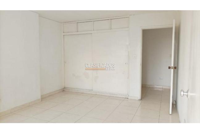 Apartamentos, Alquiler, Versalles - $2.700.000
