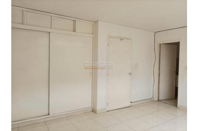 Apartamentos, Alquiler, Versalles - $2.700.000