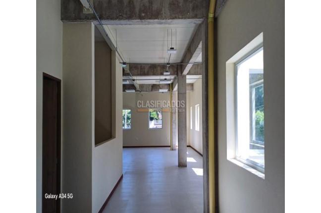 Locales y Bodegas, Venta, Tequendama - $3.899.000.000