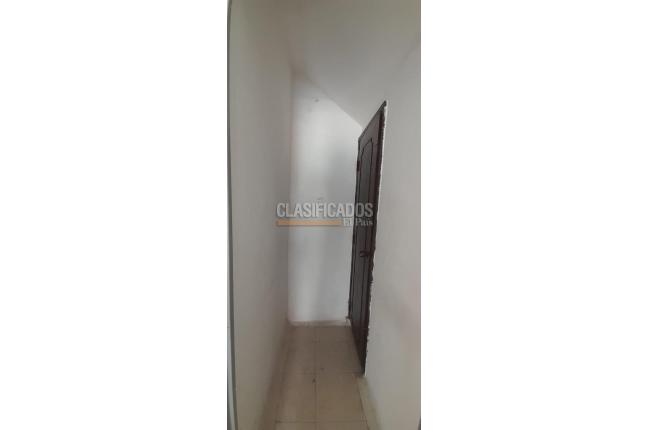 Locales y Bodegas, Alquiler, San Vicente - $900.000