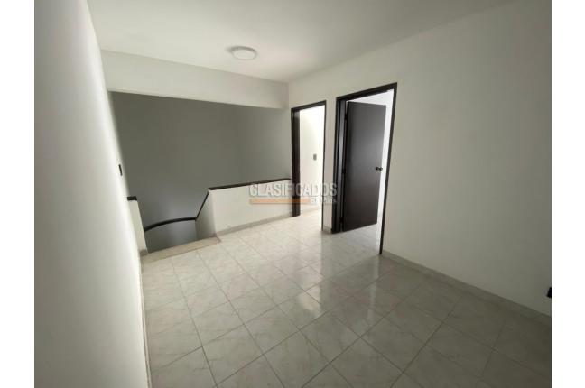 Casas, Alquiler, La Flora - $4.800.000