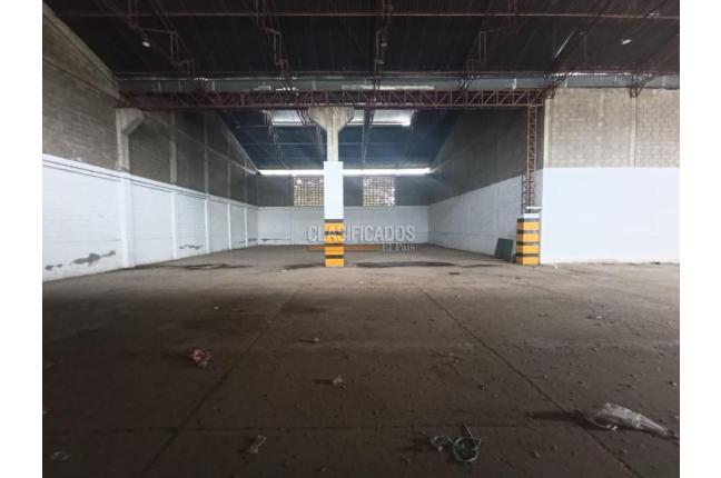 Locales y Bodegas, Alquiler en Santa Marta