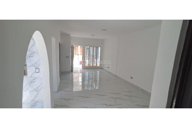 Casas, Alquiler, Ciudad Córdoba - $900.000