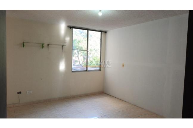 Apartamentos, Alquiler, El Refugio - $1.500.000