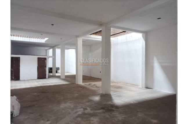 Locales y Bodegas, Alquiler, Caldas - $5.000.000