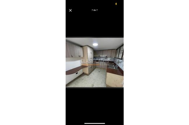 Casas, Alquiler, La Merced - $4.800.000