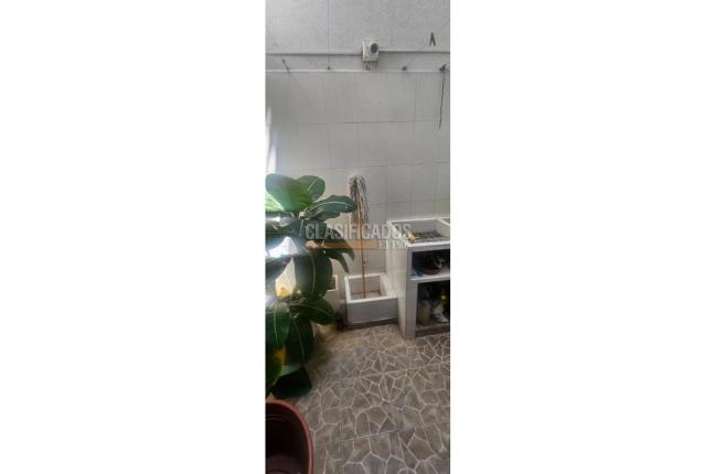 Edificios, Venta en Ciudad 2.000