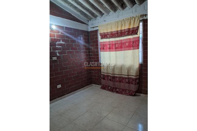 Casas, Alquiler, Compartir - $700.000