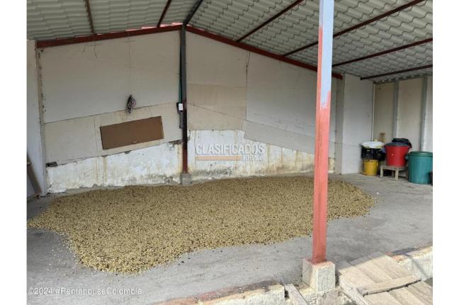 Casas, Venta en Anolaima