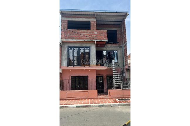 Apartamentos, Alquiler en Laureano Gómez