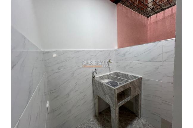 Apartamentos, Alquiler, Laureano Gómez - $650.000