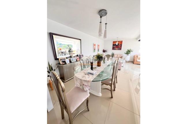 Apartamentos, Venta en La Flora